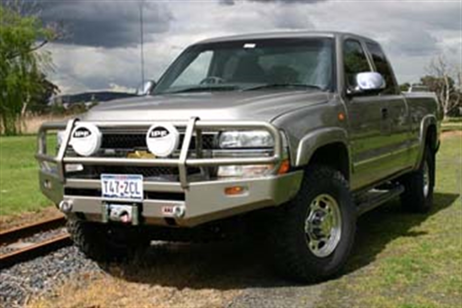 Arb Front Deluxe Bull Bar Winch Mount Bumper; Black;, BHWQ-3462010 Arb Front Deluxe Bull Bar Winch Mount Bumper; Black;, BHWQ-3462010