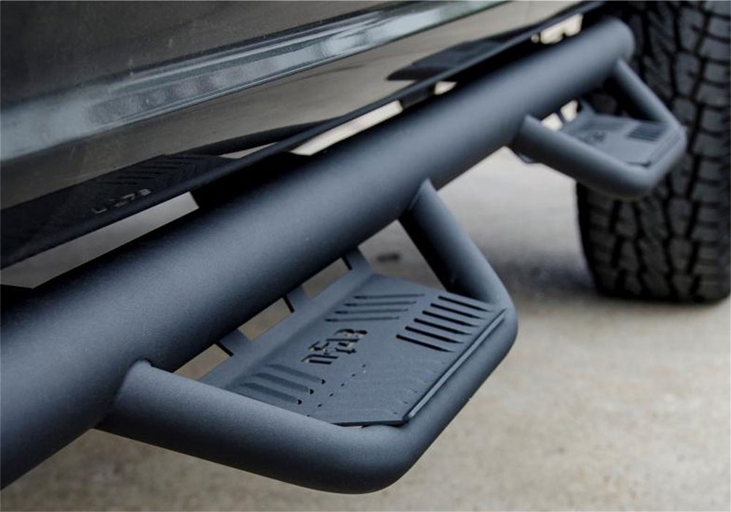 N-Fab Podium Step Lg, Cab Length (2 Steps Per Side), 3 In. Main Tube Diameter, 2014-2018 (2019 N-Fab Podium Step Lg, Cab Length (2 Steps Per Side), 3 In. Main Tube Diameter, 2014-2018 (2019