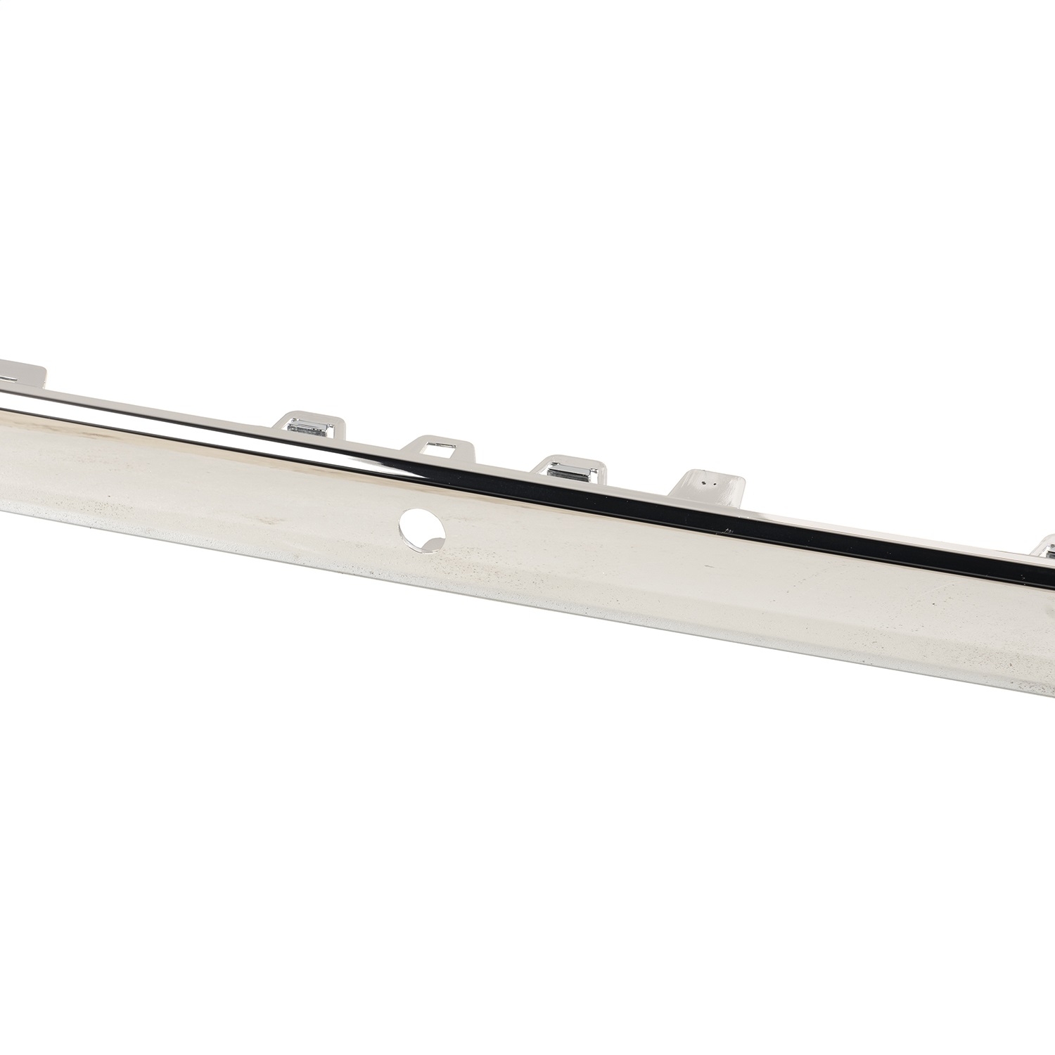 Jeep Omix This Rear Chrome Bumper Trim From Omix Includes The Parking Holes And Fits 05-10 Grand