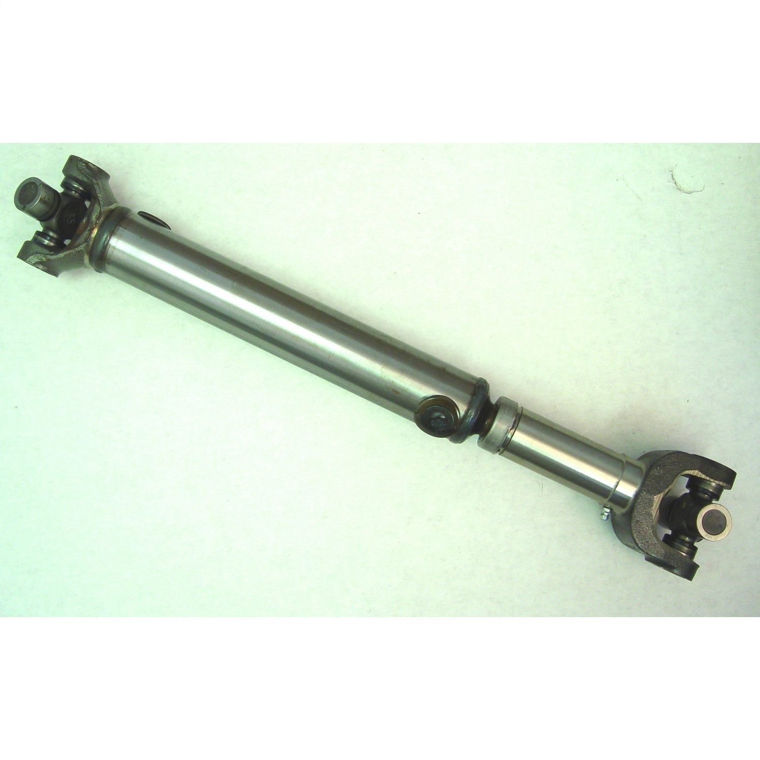 Omix This Stock Replacement Rear Driveshaft Fits 80-86 Jeep Cj7 With 4,6, Or 8-Cylinder Engines And Omix This Stock Replacement Rear Driveshaft Fits 80-86 Jeep Cj7 With 4,6, Or 8-Cylinder Engines And