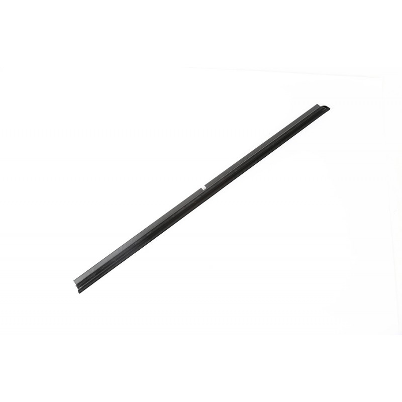 Omix This front outer left from weather-strip belt Omix fits 99-04 Grand Cherokee WJ.