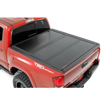 Rough Country Toyota Low Profile Hard Tri-Fold Tonneau Cover (16-20 Tacoma | 6' Bed)